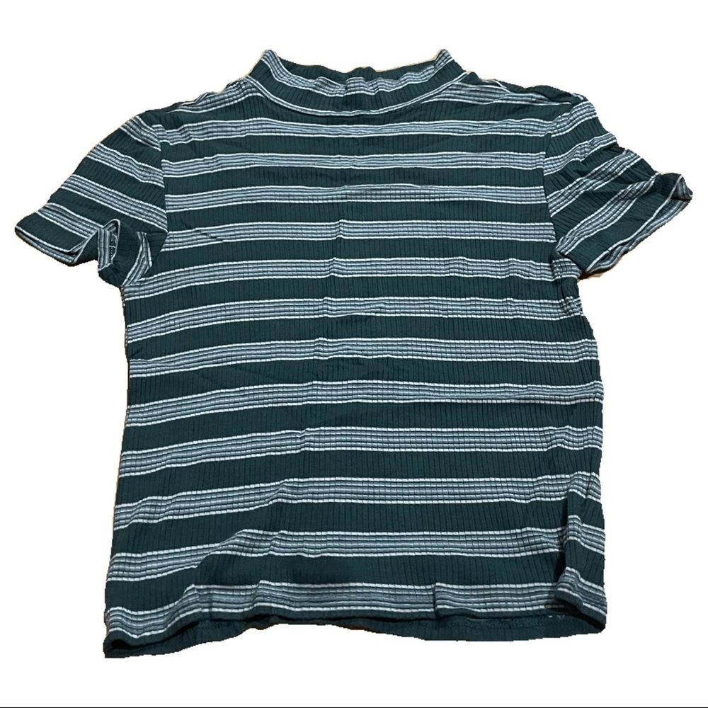 extra small white and green striped american eagle cropped short sleeve shirt